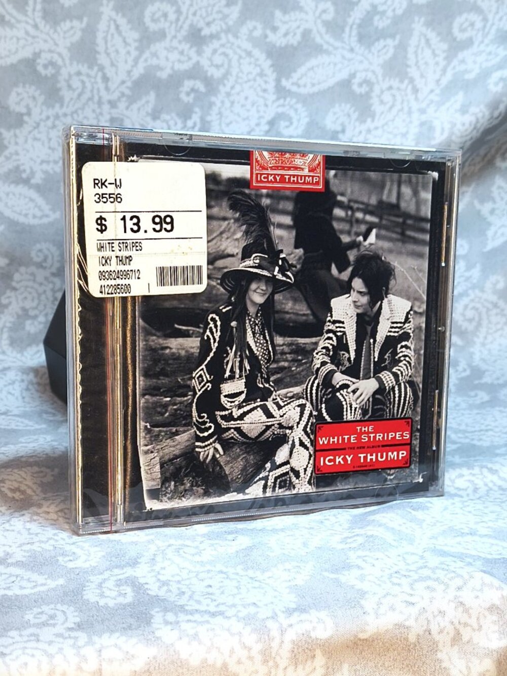 NWT  The White Stripes - Icky Thump CD - WB